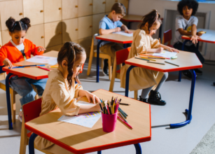 أفضل 9 طرق ممتعة لتعلم الإنجليزية للأطفال بسهولة